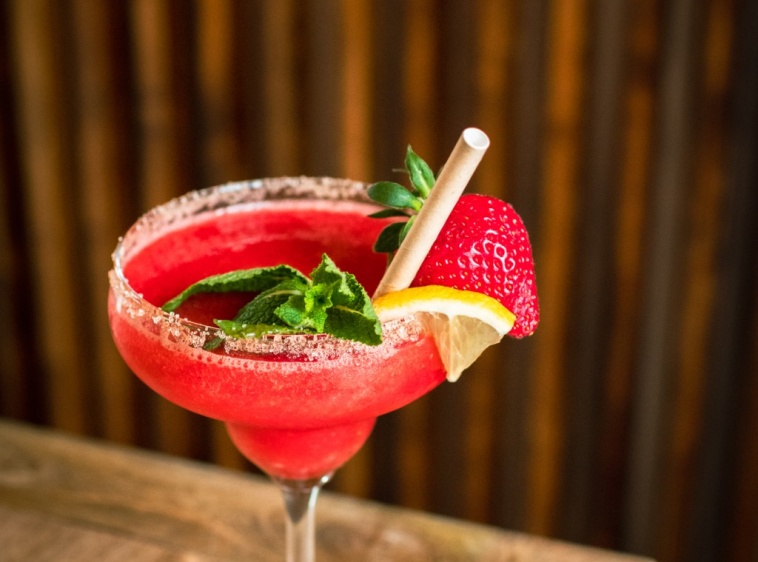 RESTAURACJA PRZYSTANEK