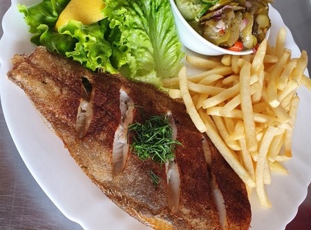 Smażalnia ryb u KASZUBA 